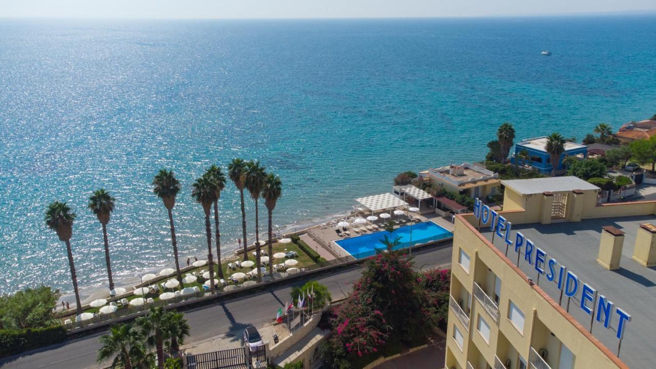 Hotel President Sea Palace Lido di Noto Exteriör bild